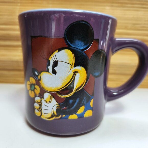 Minnie Mouse Mug Cup Holding A Daisy 2 Tone Purple out and Red Inside - Picture 3 of 7